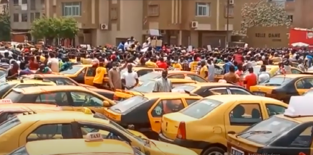 Taxi à Dakar : prix réalistes + astuces négociation